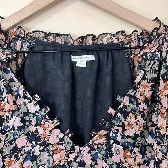 American Eagle floral long sleeve blouse - Picture 3 of 7